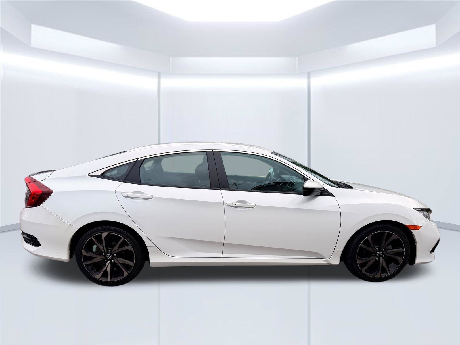 Used 2020 Honda Civic Sport image 4