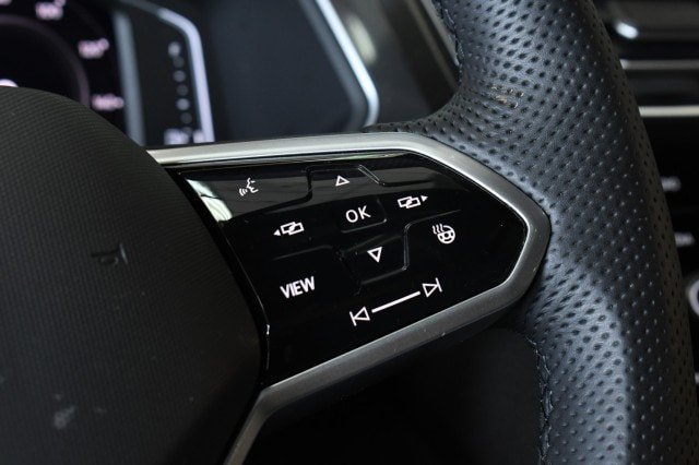 Used 2022 Volkswagen Tiguan SEL R-Line AWD/4WD image 34