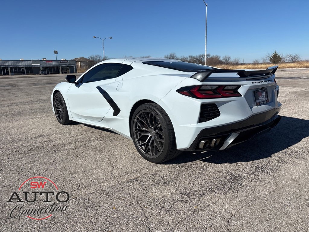 Used 2022 Chevrolet Corvette Stingray Coupe w/ Z51 Performance Package image 7