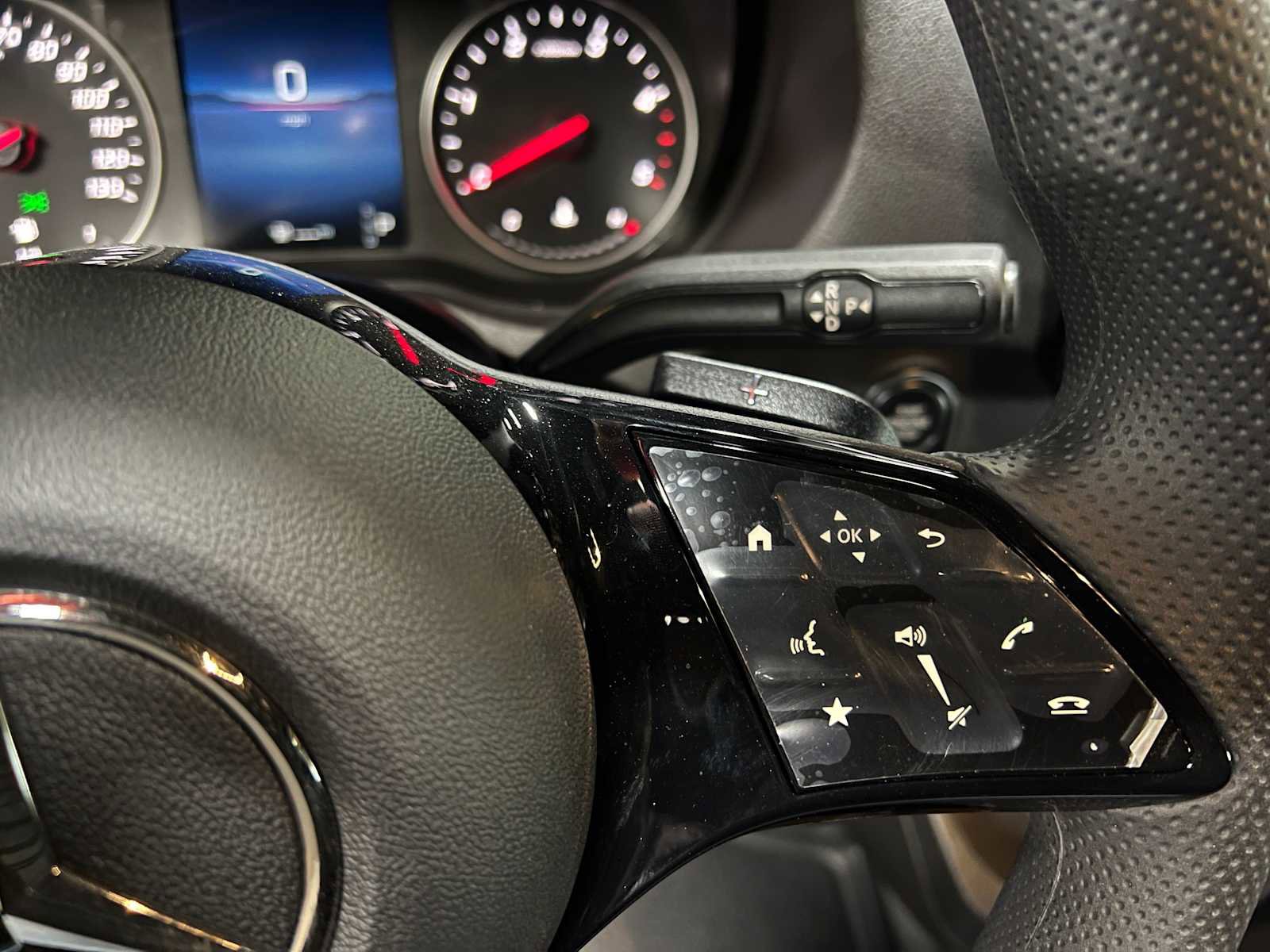 Used 2025 Mercedes-Benz Sprinter 2500 image 27