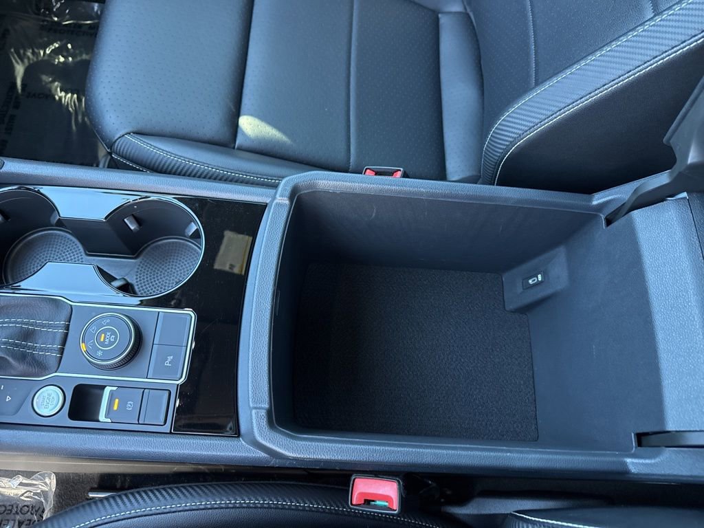 Certified 2022 Volkswagen Atlas Cross Sport SE image 23