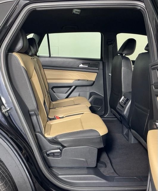 Used 2022 Volkswagen Atlas Cross Sport SE FWD image 26