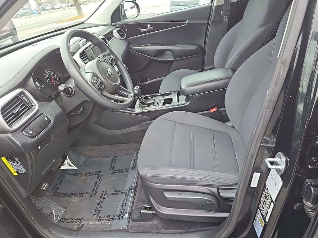 Used 2017 Kia Sorento LX image 13
