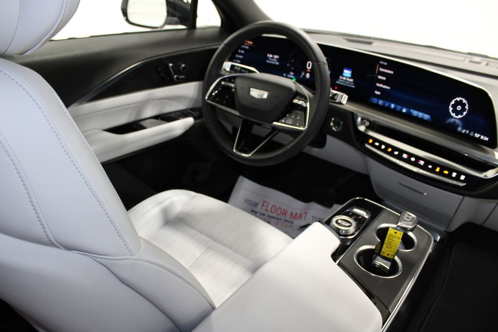Used 2024 Cadillac Lyriq Luxury image 28
