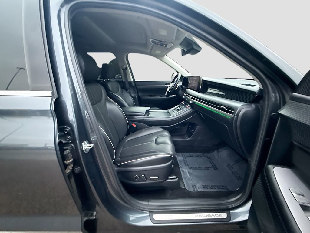 Used 2024 Hyundai Palisade Limited image 31
