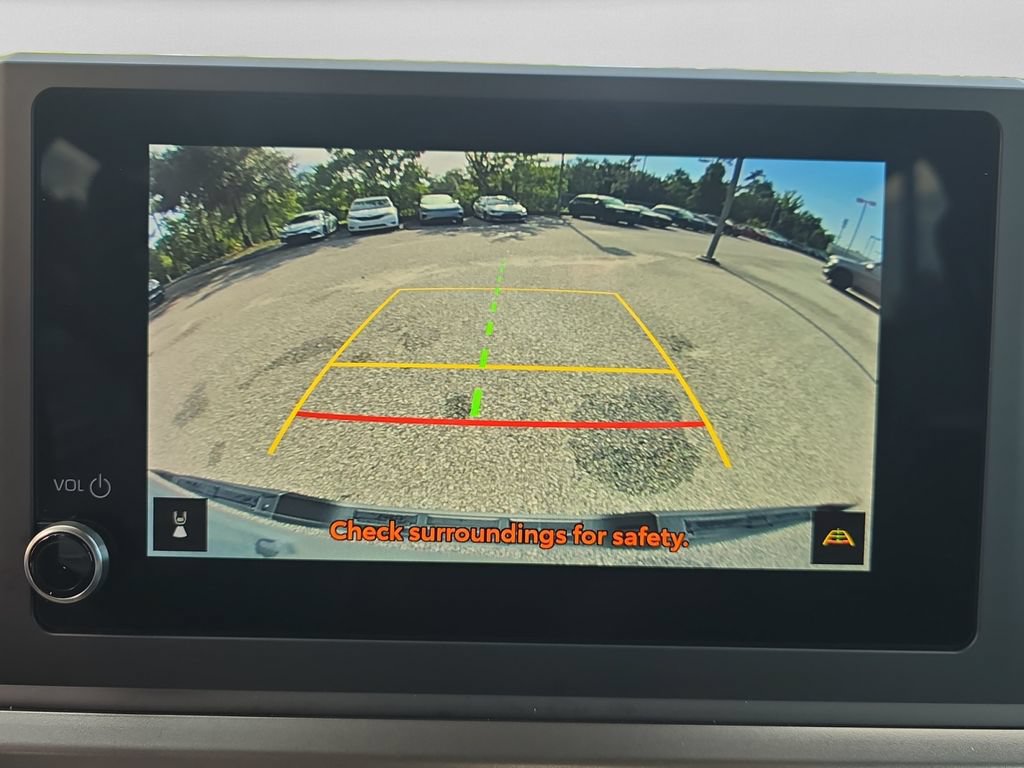 Used 2024 Toyota Tacoma SR5 w/ SR5 Upgrade Package RWD image 15
