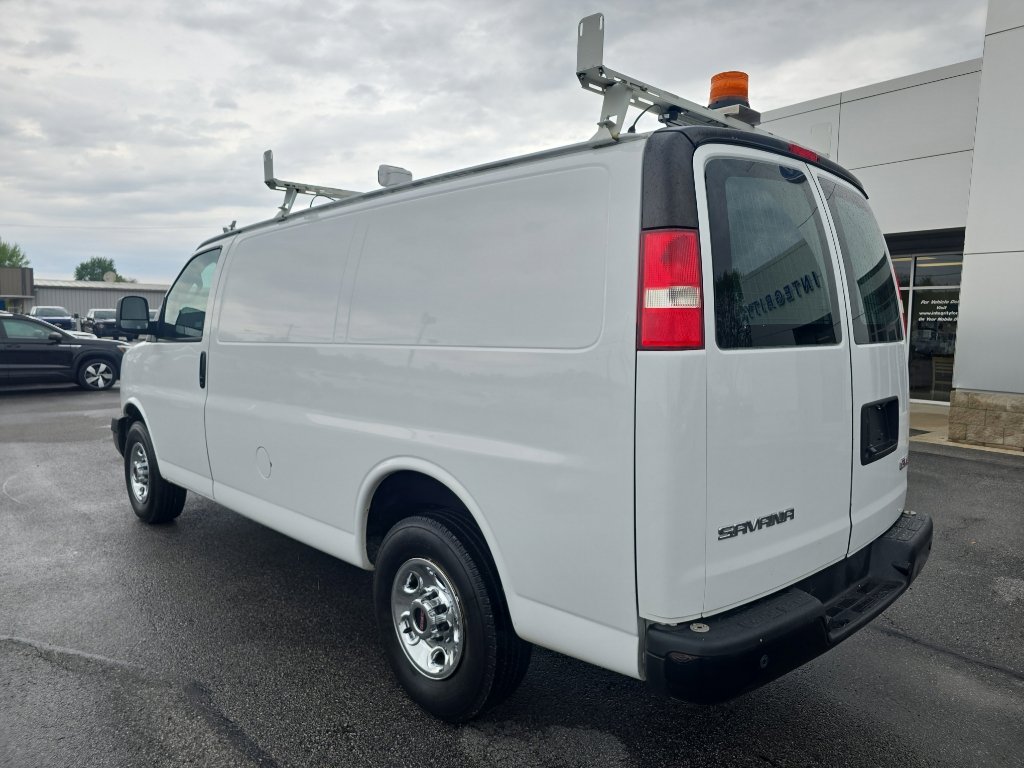 Used 2017 GMC Savana 2500 w/ All Terrain Package RWD image 8