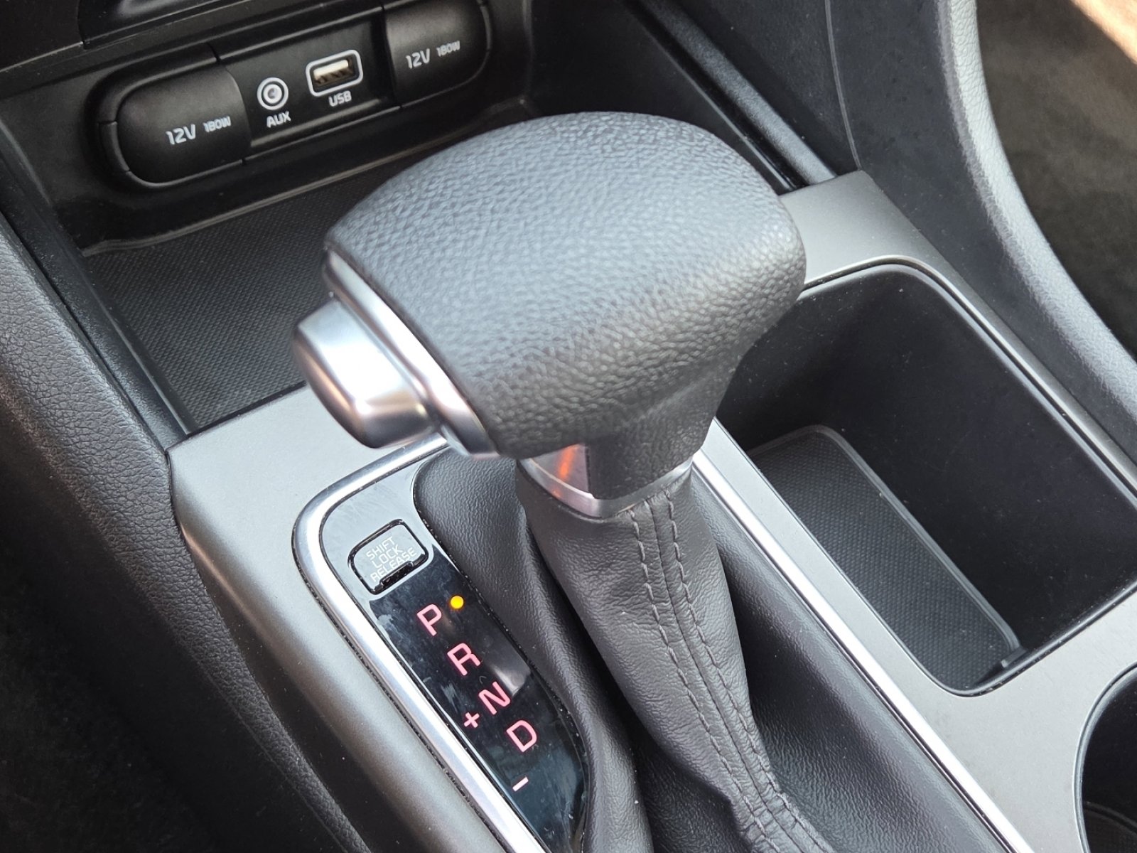 Used 2020 Kia Optima LX FWD image 29