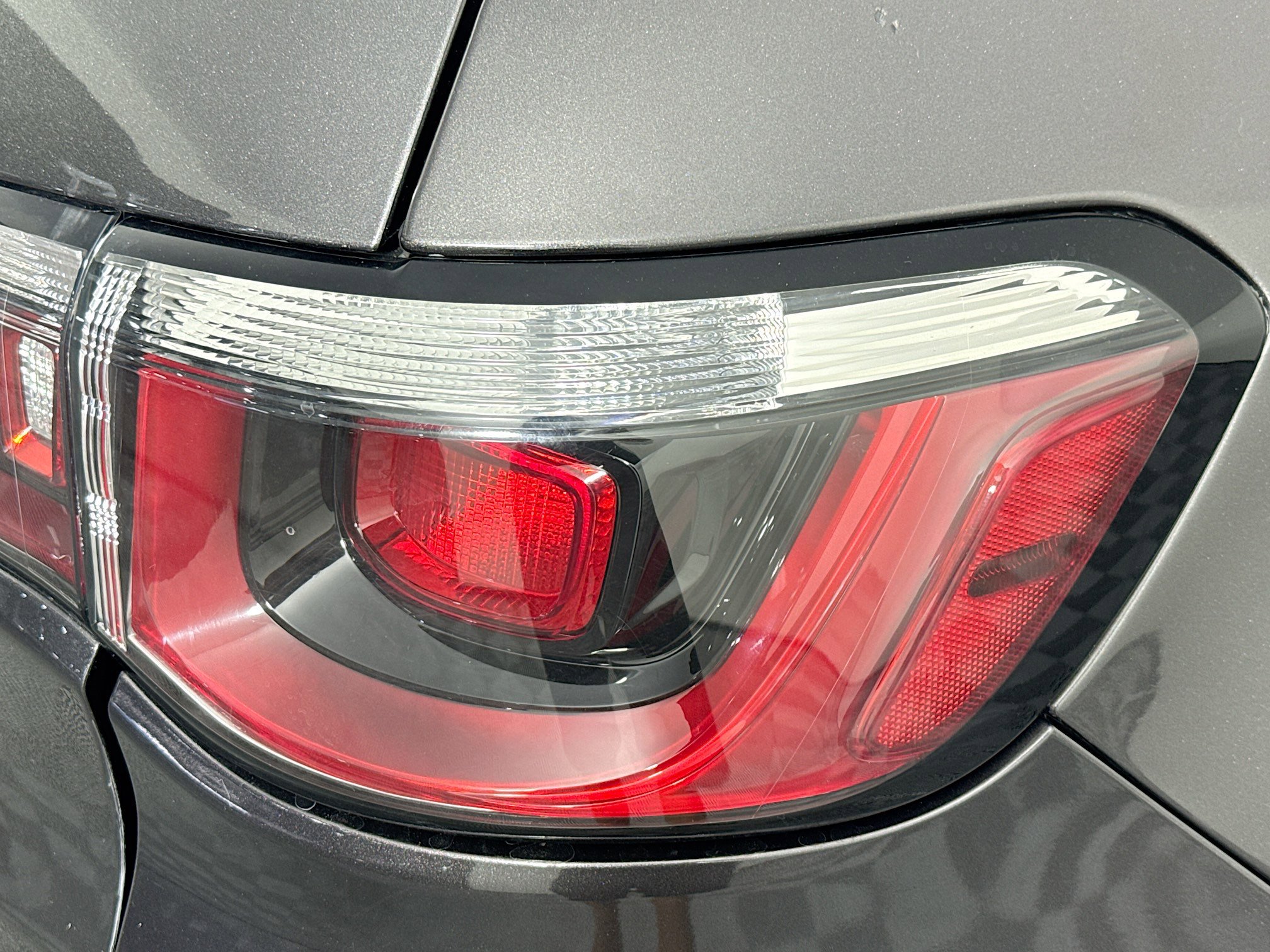 Used 2018 Jeep Compass Latitude w/ Popular Equipment Group image 33