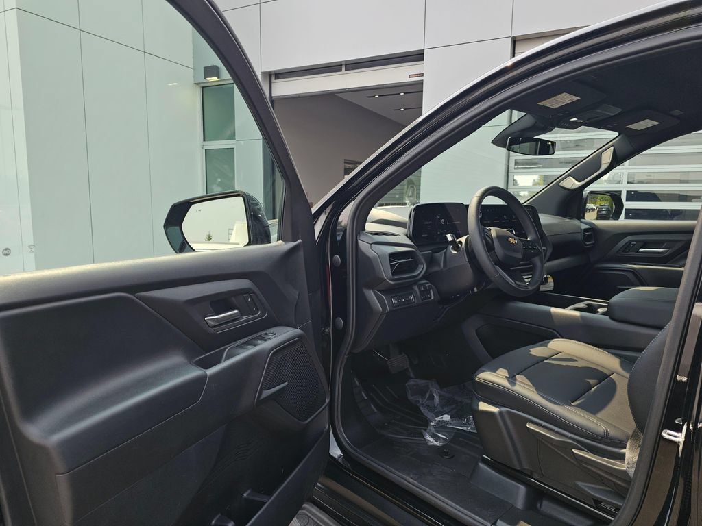 Used 2026 Chevrolet Silverado EV W/T AWD/4WD image 22
