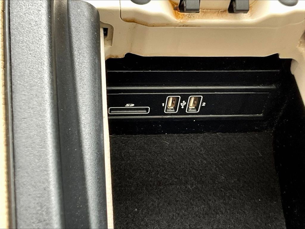 Used 2019 Mercedes-Benz E 450 4MATIC Wagon image 16