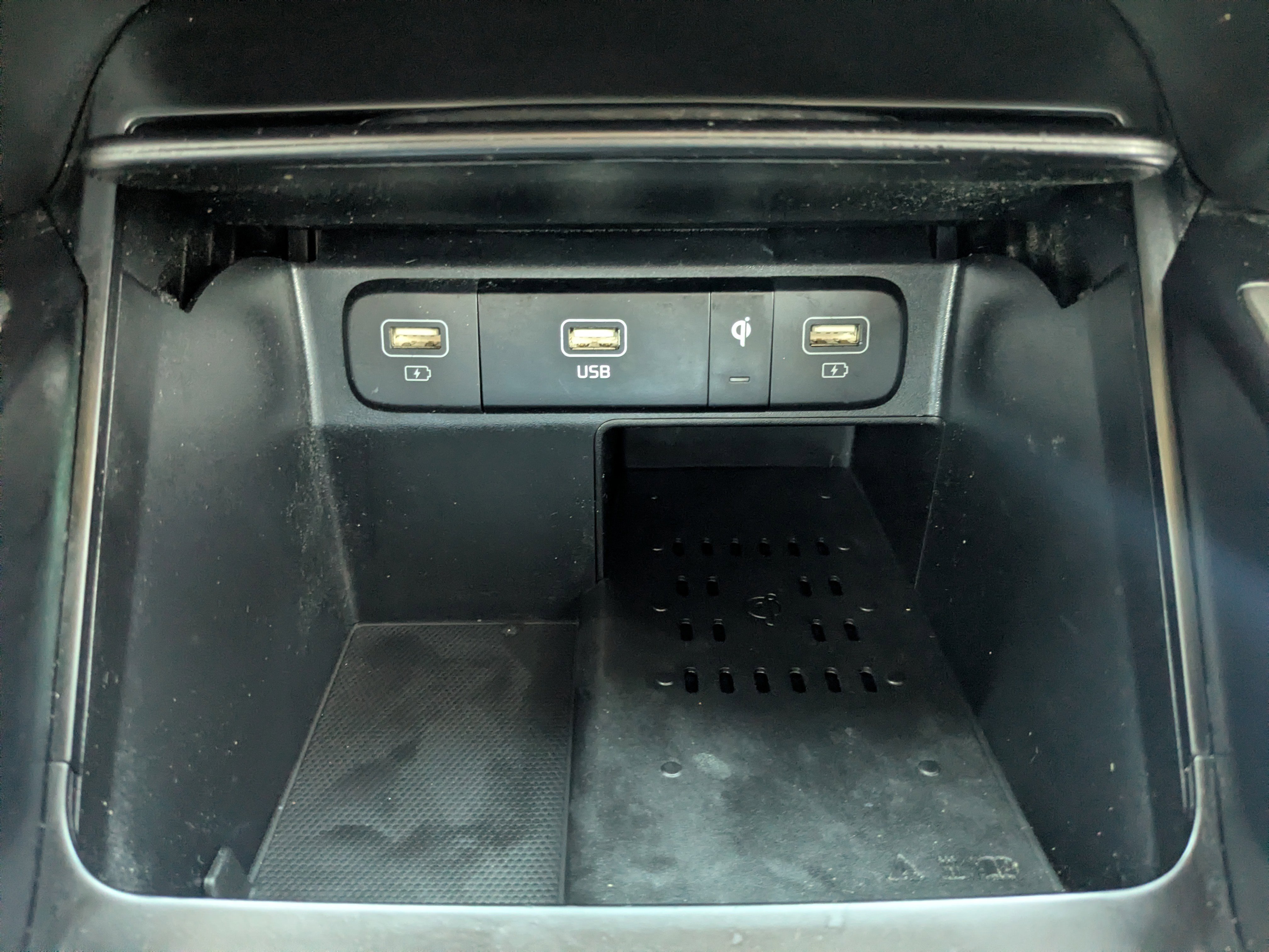 Used 2023 Kia Sorento S w/ Panoramic Sunroof Package image 29