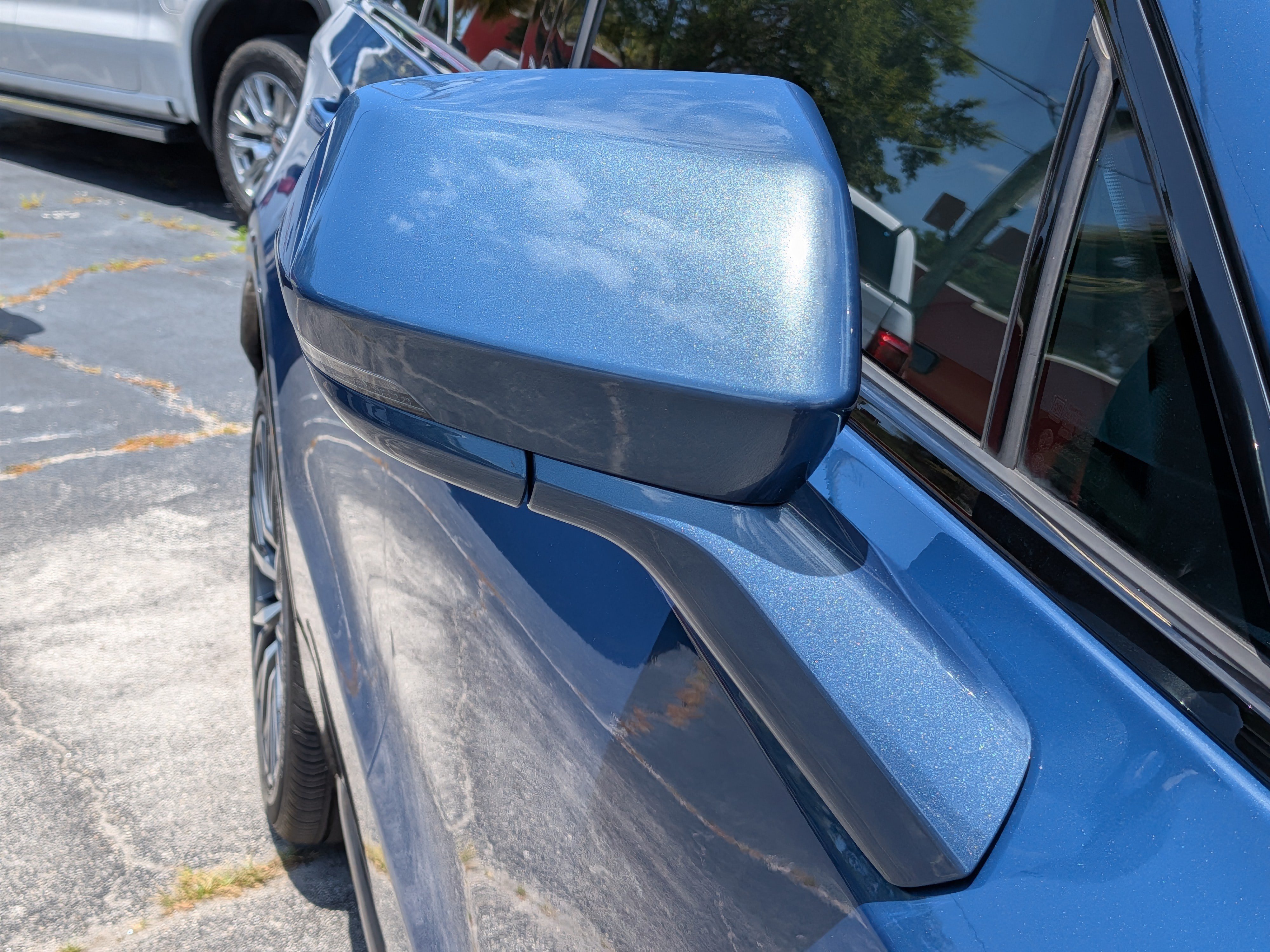 Certified 2024 Cadillac XT4 Sport FWD image 11