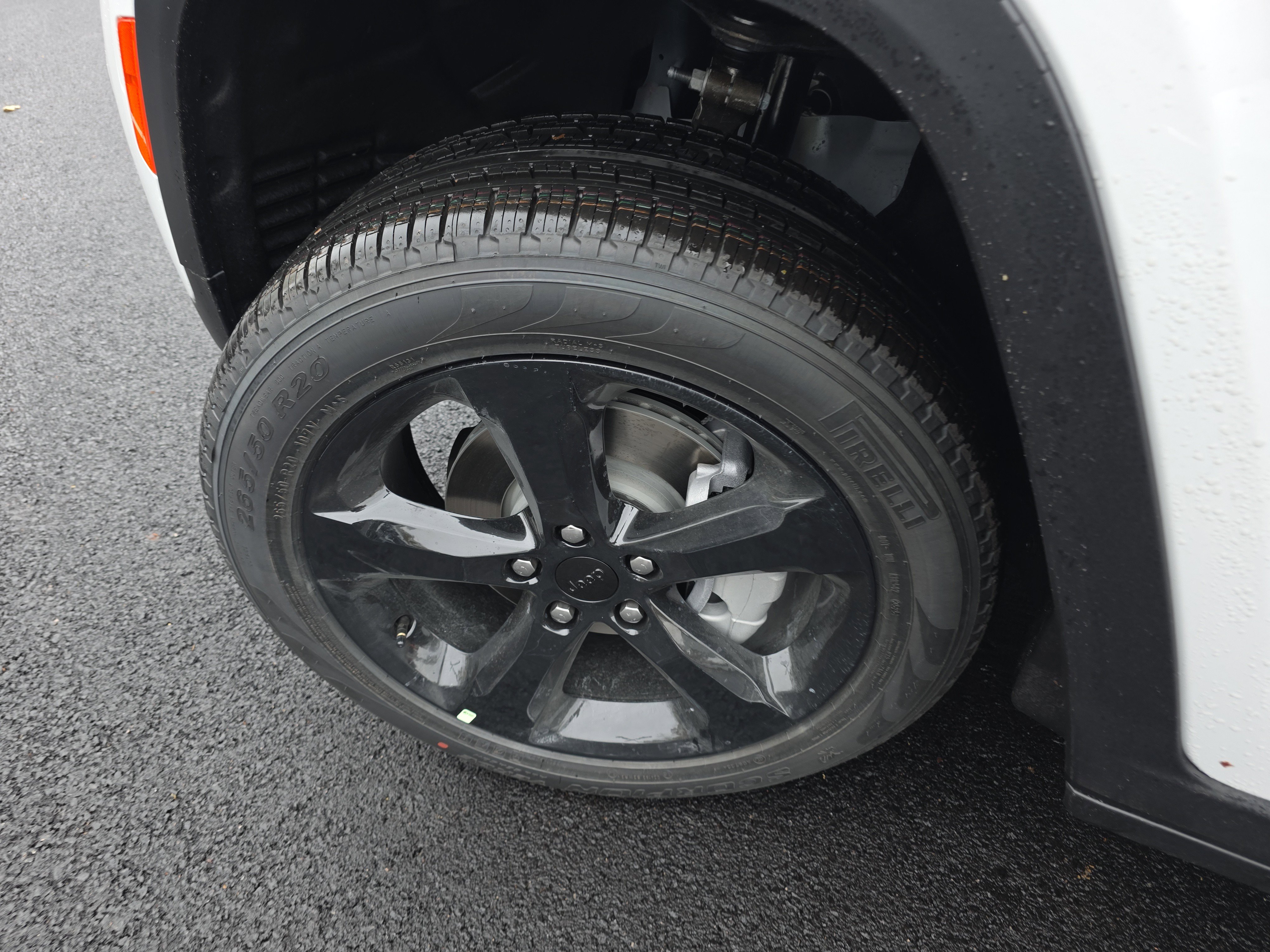 New 2025 Jeep Grand Cherokee Limited w/ Black Appearance Package image 33