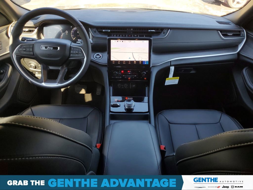 Certified 2024 Jeep Grand Cherokee Limited image 25