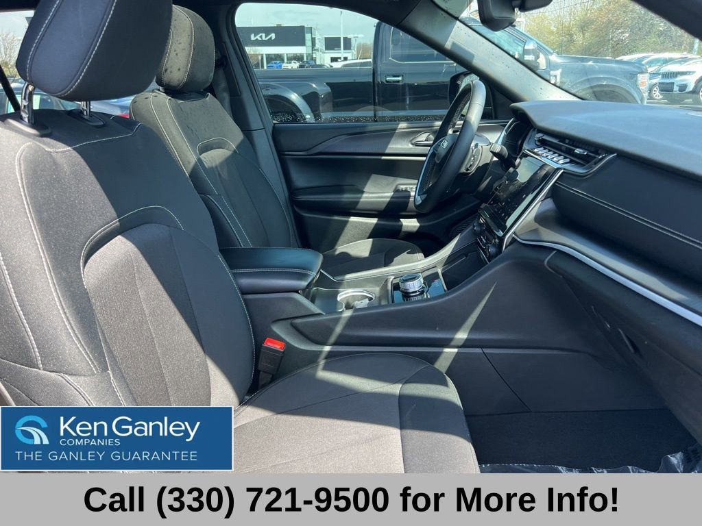 Used 2024 Jeep Grand Cherokee L Laredo image 60