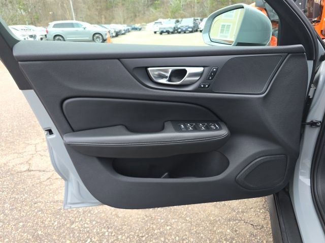 Certified 2025 Volvo V60 B5 Cross Country Plus image 25