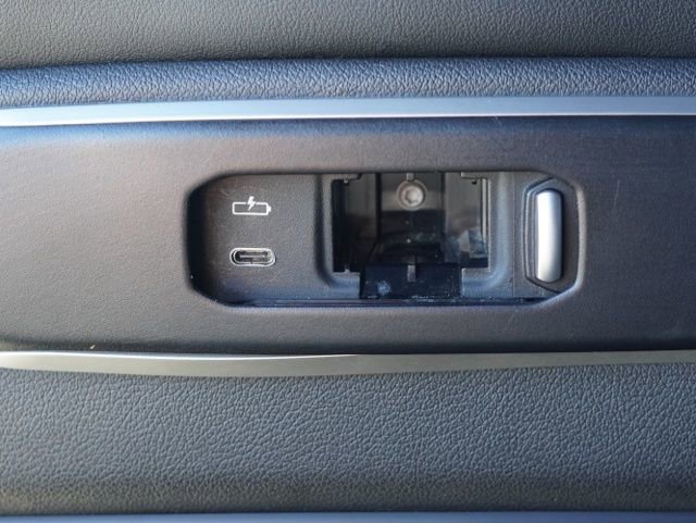 Used 2024 BMW X7 xDrive40i w/ M Sport Package image 14