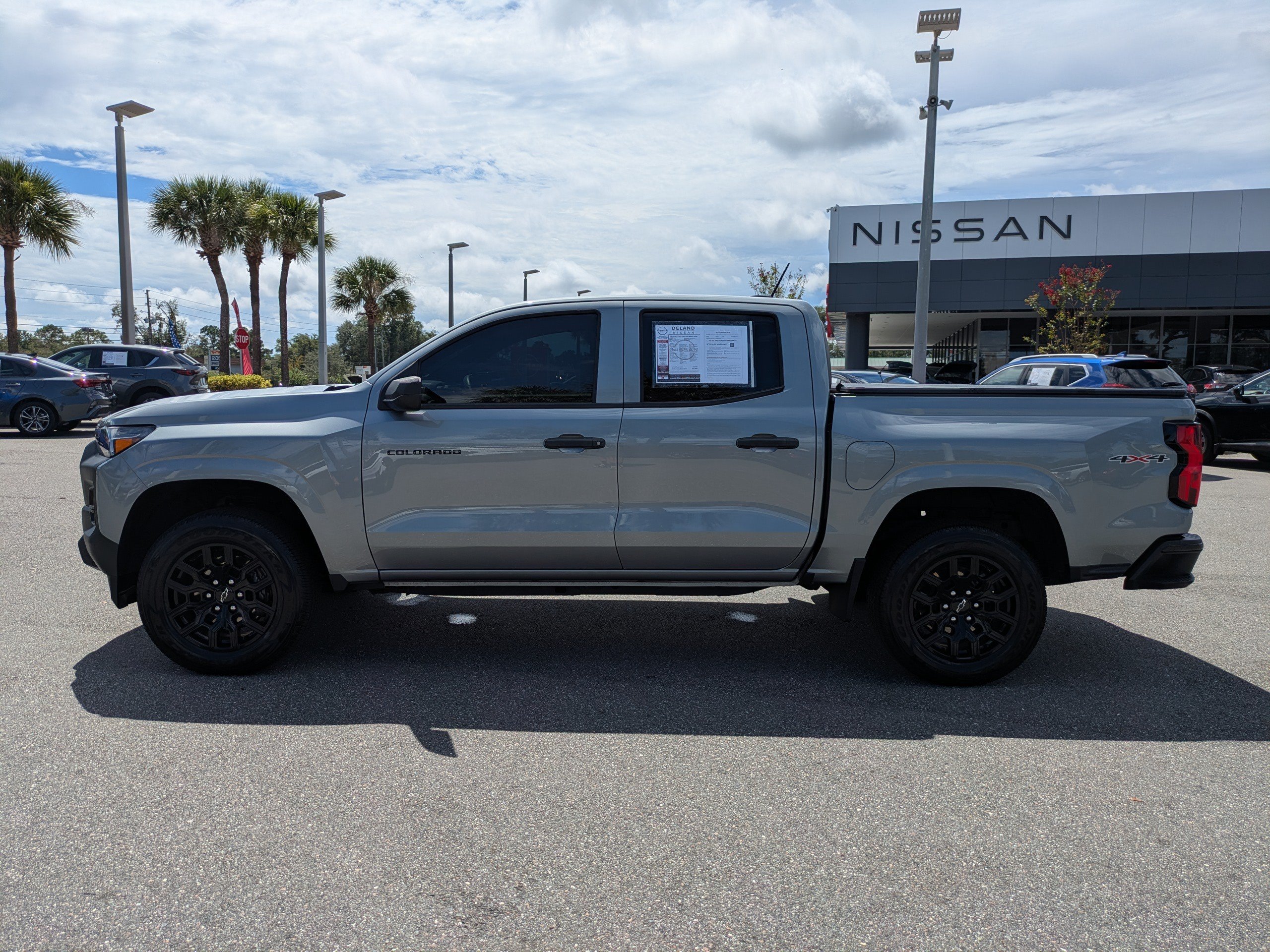 Used 2025 Chevrolet Colorado W/T w/ WT Custom Package AWD/4WD image 7