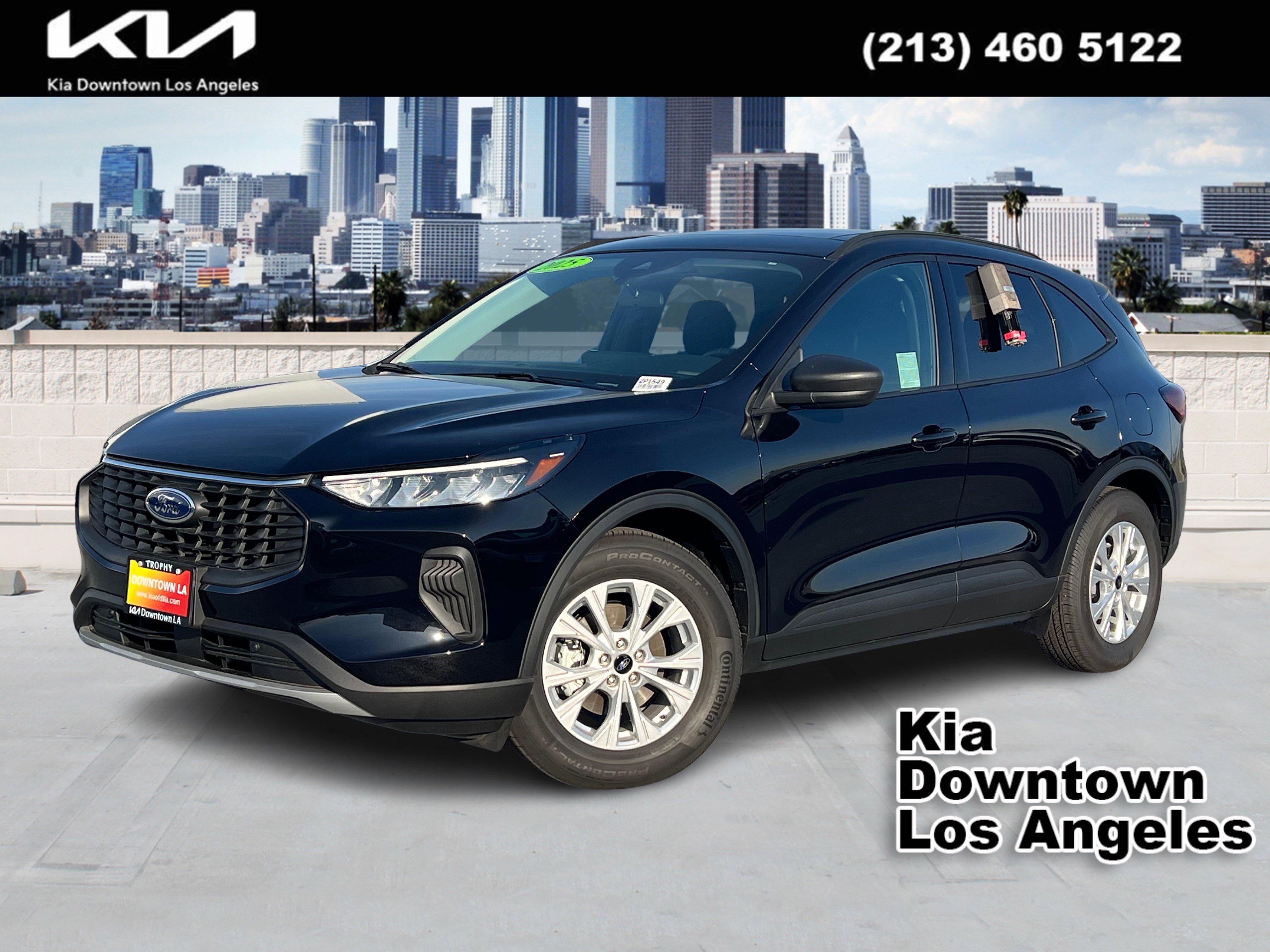 Used 2025 Ford Escape Active w/ Active Premium Tech Pack image 1