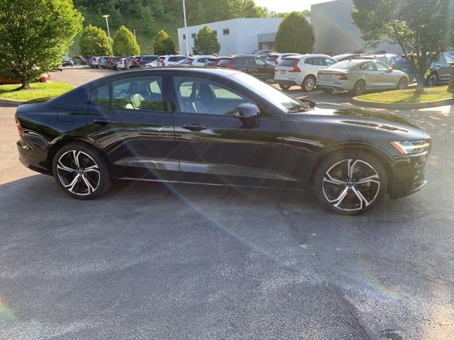 Used 2024 Volvo S60 B5 Core w/ Climate Package FWD image 4