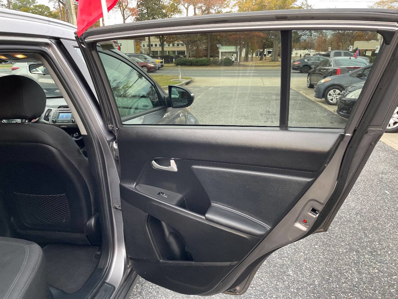 Used 2014 Kia Sportage LX image 30