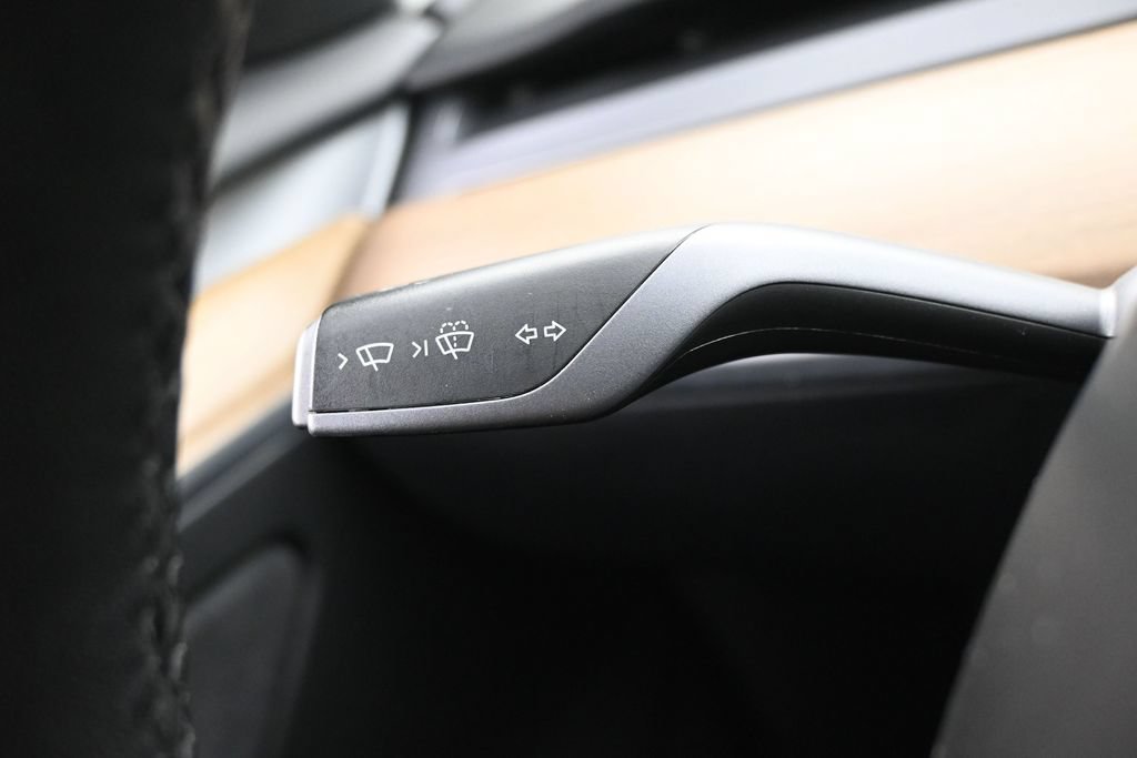 Used 2022 Tesla Model 3 Long Range AWD/4WD image 21