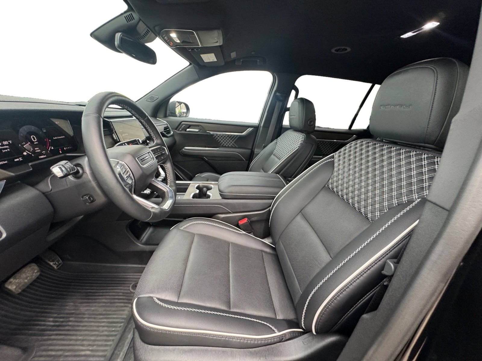 Certified 2025 GMC Acadia Denali w/ LPO, Floor Liner Package AWD/4WD image 10