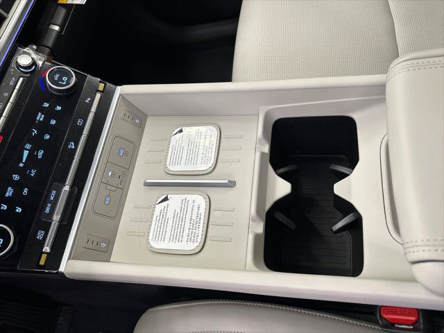 New 2027 Hyundai Santa Fe Limited FWD image 33