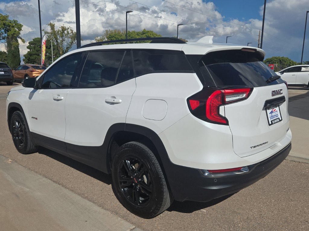Used 2024 GMC Terrain AT4 AWD/4WD image 7