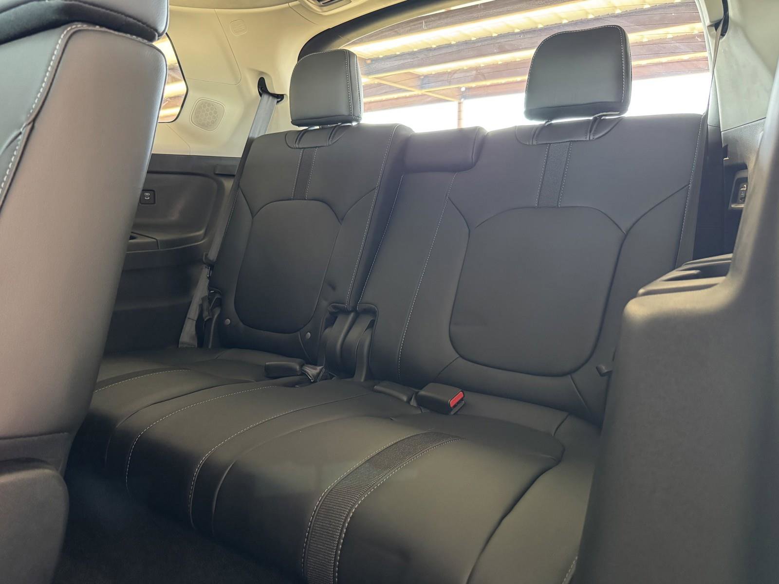 Used 2025 Honda Pilot Touring image 31