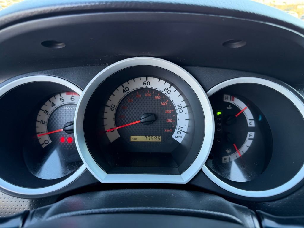 Used 2014 Toyota Tacoma 4x4 Double Cab image 31