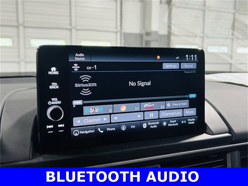 New 2025 Honda Pilot Touring image 6