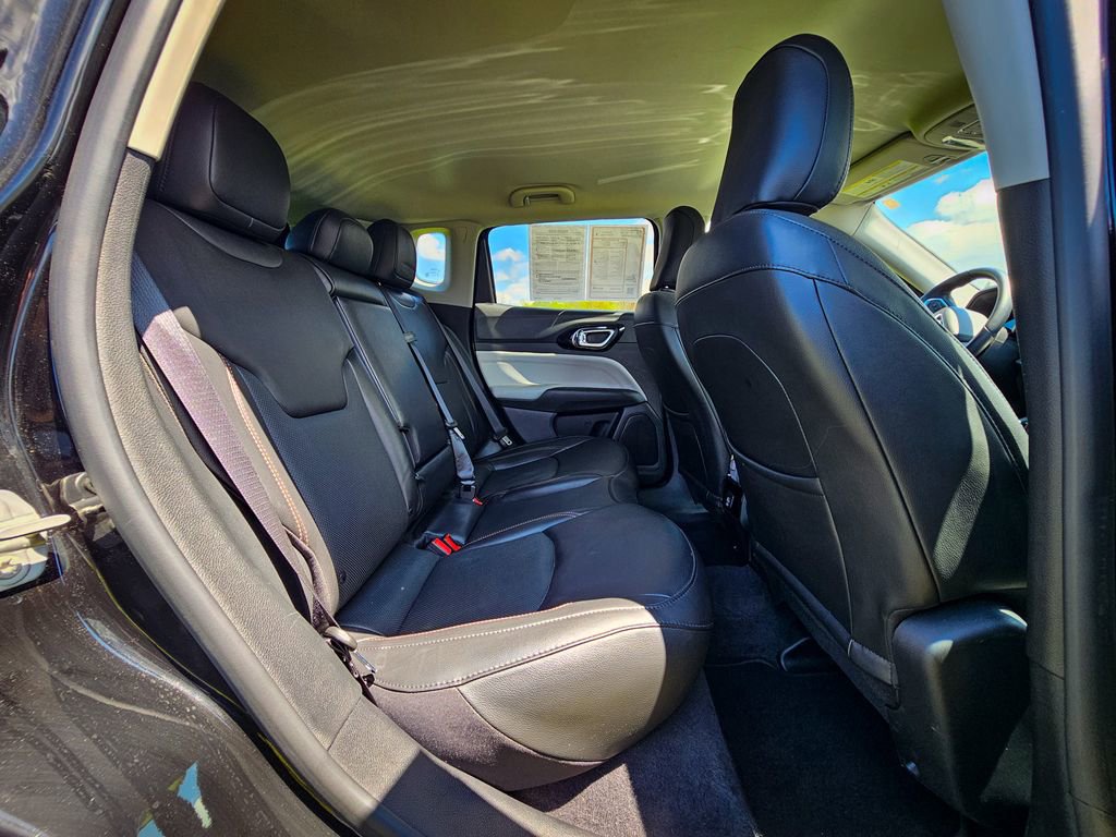 Certified 2022 Jeep Compass Limited AWD/4WD image 35