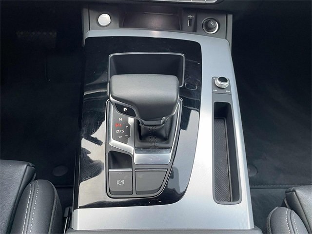 Used 2025 Audi Q5 2.0T Premium image 12