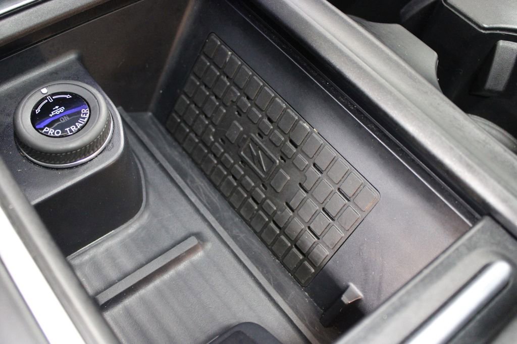 Used 2025 Ford Expedition Platinum image 52