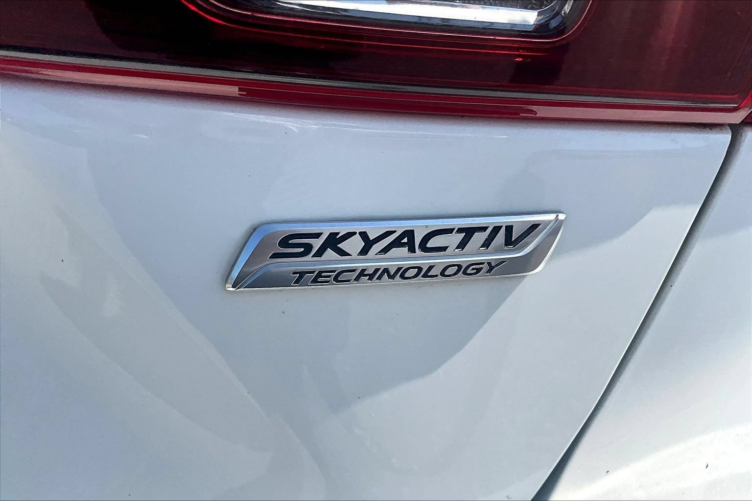 Used 2018 MAZDA MAZDA3 Sport w/ Preferred Equipment Package FWD image 23