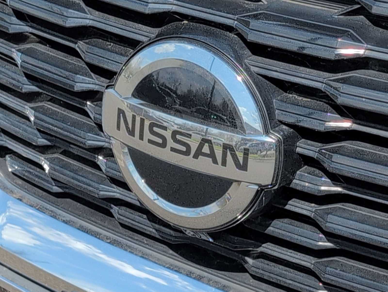 Used 2021 Nissan Rogue SL w/ Premium Package FWD image 12