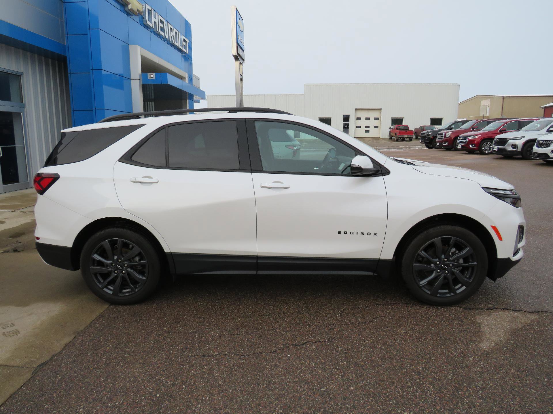 Used 2022 Chevrolet Equinox RS w/ RS Leather Package image 13