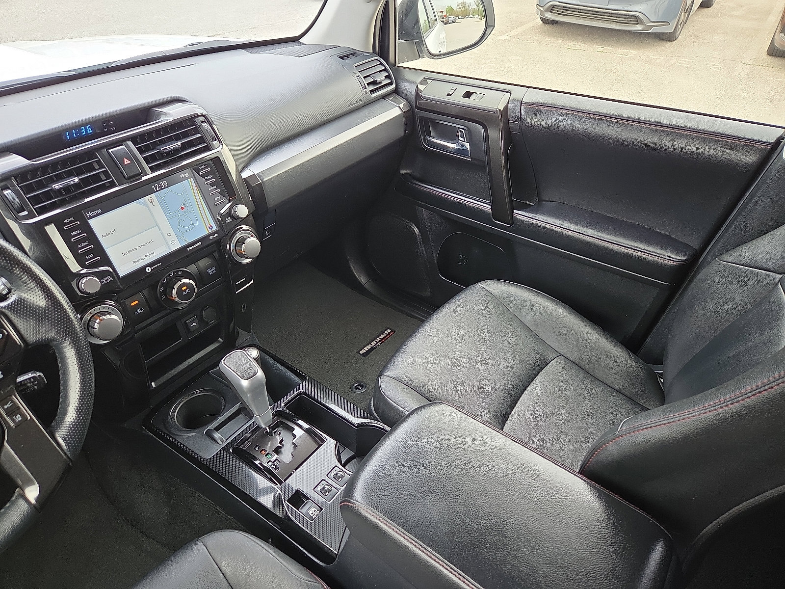 Used 2024 Toyota 4Runner TRD Off-Road Premium image 12