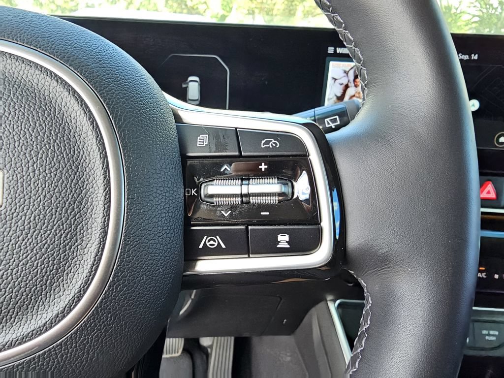 Used 2026 Kia Carnival SX Prestige FWD image 27