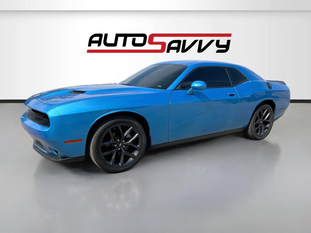 Used 2023 Dodge Challenger SXT w/ Blacktop Package RWD image 3