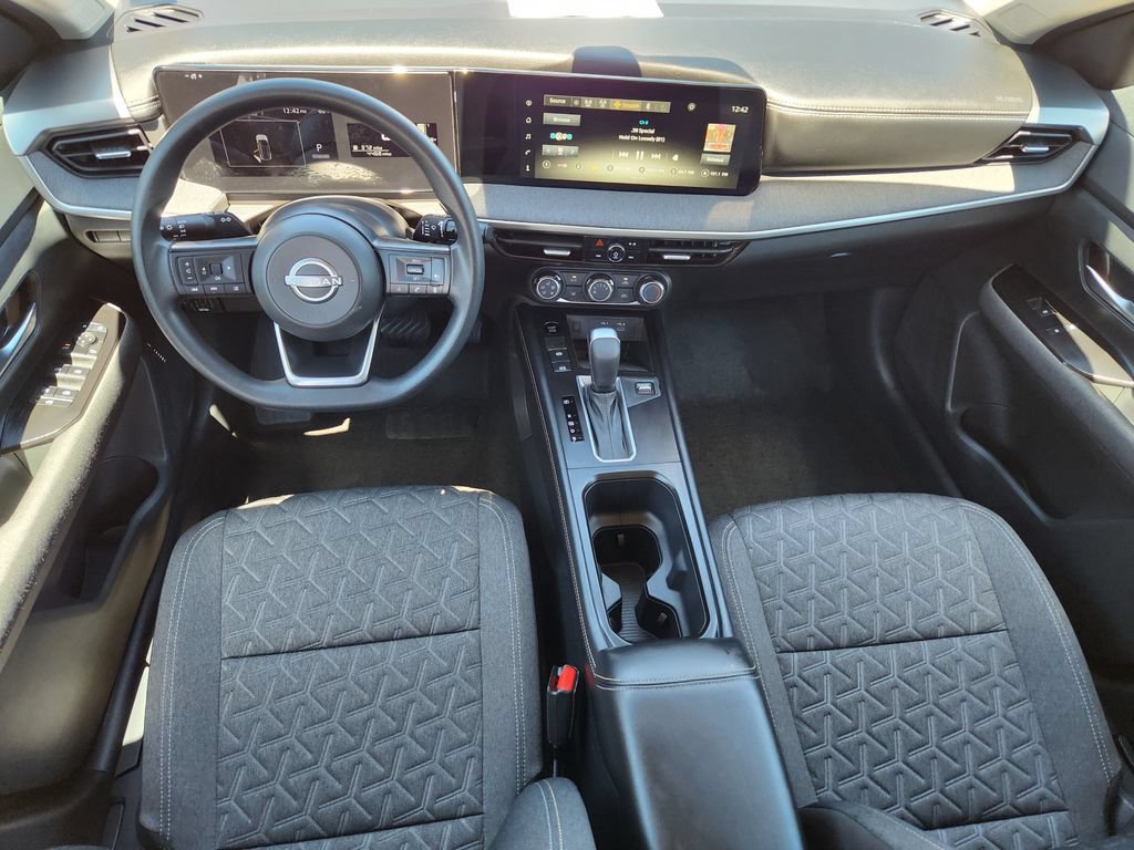 Certified 2025 Nissan Kicks SV AWD/4WD image 21