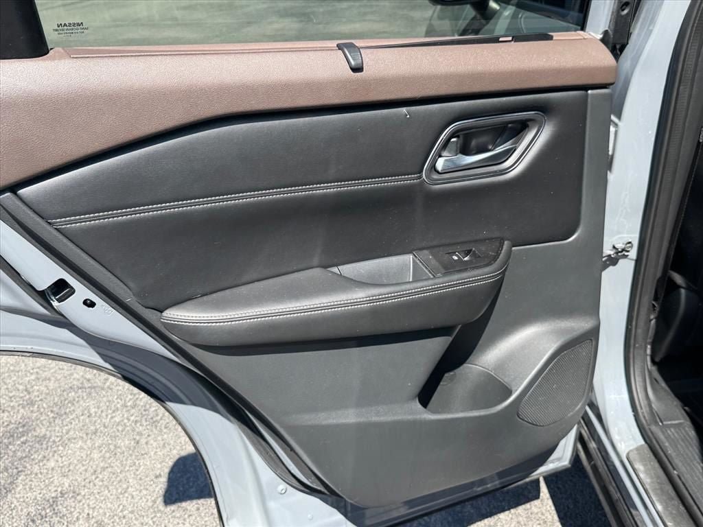 Used 2021 Nissan Rogue SL w/ Premium Package FWD image 17