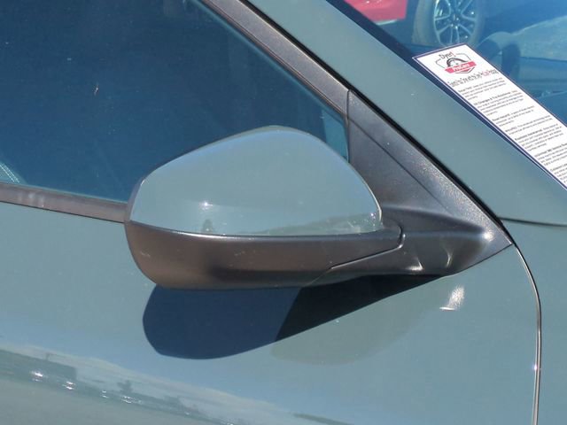 Certified 2025 Chevrolet Trax LT image 11