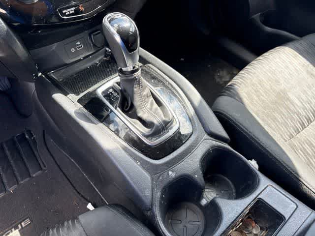 Used 2019 Nissan Rogue S FWD image 18