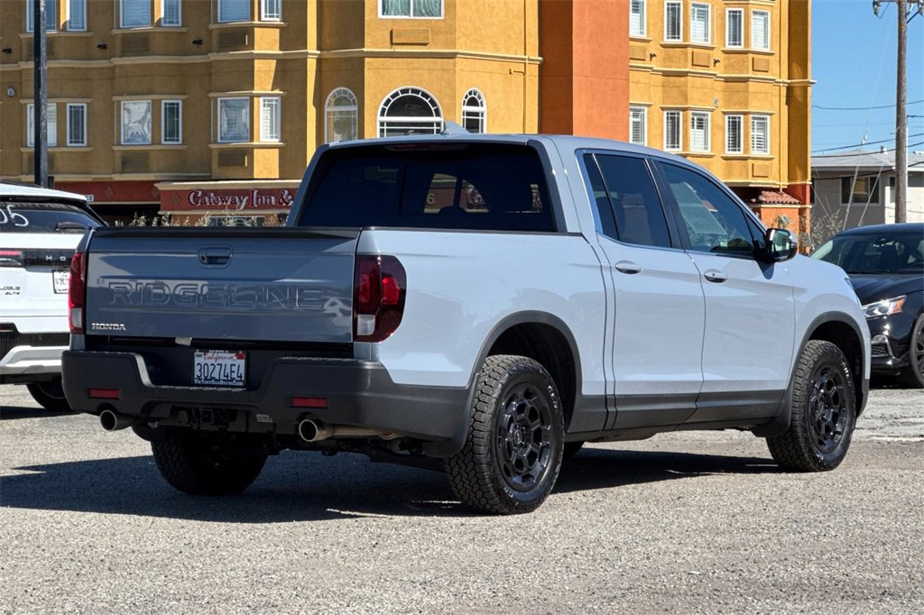 Certified 2025 Honda Ridgeline RTL+ image 4