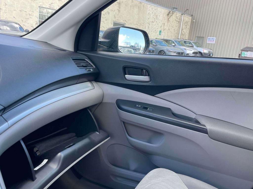 Used 2013 Honda CR-V LX image 32
