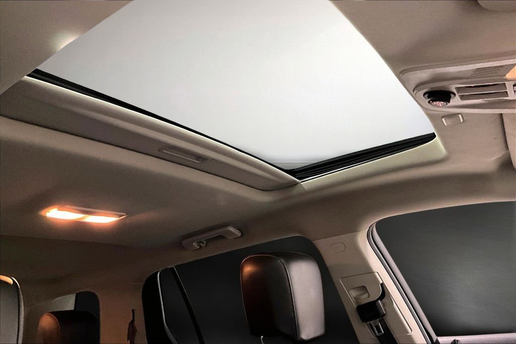 Used 2017 GMC Terrain SLT w/ Open Road Package image 27