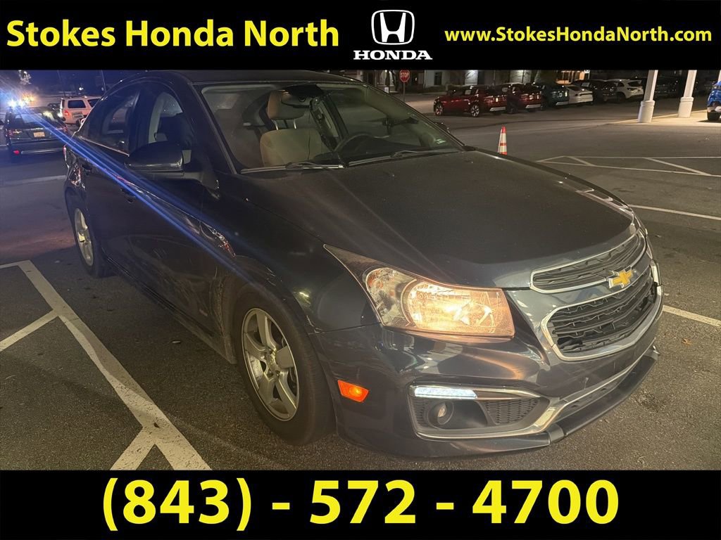 Used 2015 Chevrolet Cruze LT w/ Sun And Sound Package image 2